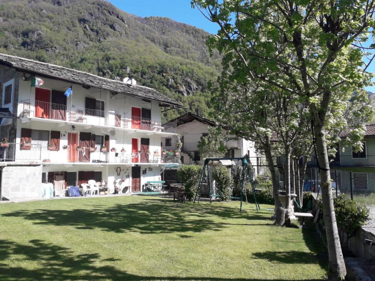 Sparone La Ghita Bed & Breakfast エクステリア 写真