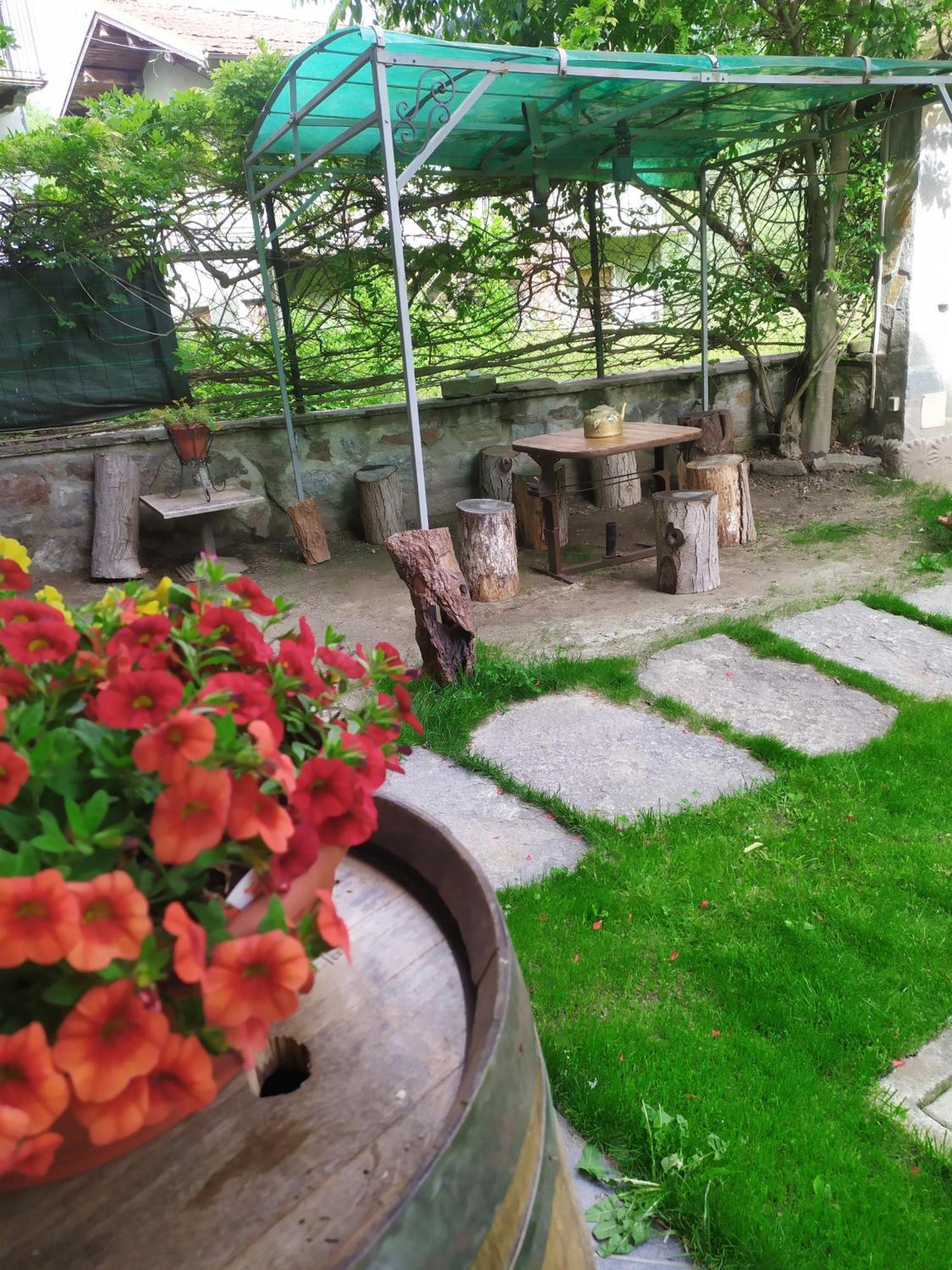 Sparone La Ghita Bed & Breakfast エクステリア 写真